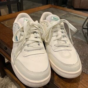Women’s Reebok Club C Vintage Sneakers with comfort footbed by ortholite 
size 7